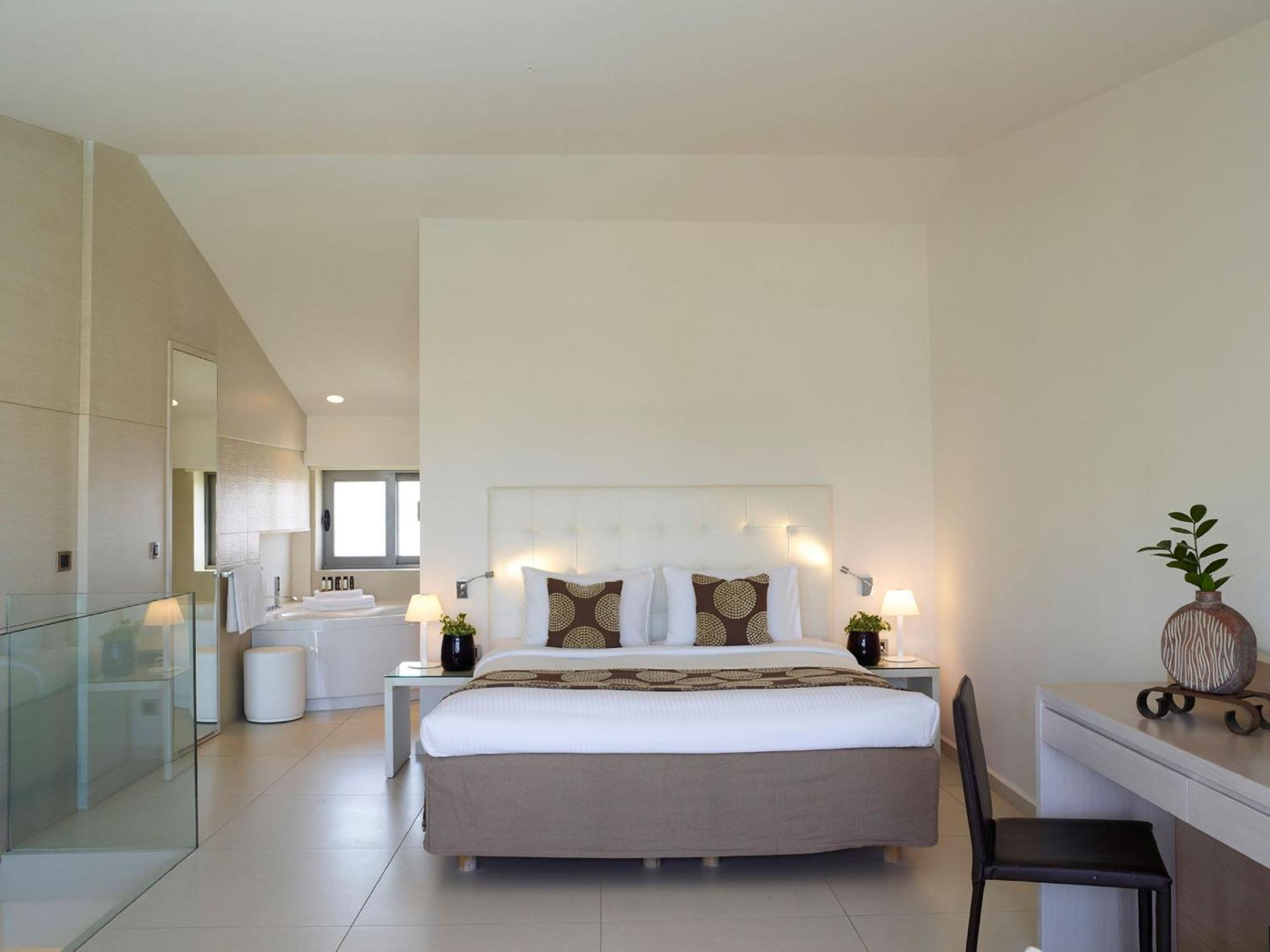 The Ixian Grand & - Adults Only 5*